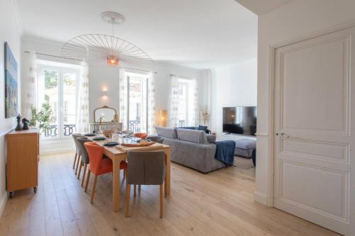 Carabacel Apartment | #17 Staywizus -Suite Gioffredo 3 BDR AC - 5mins Vieux Nice Port