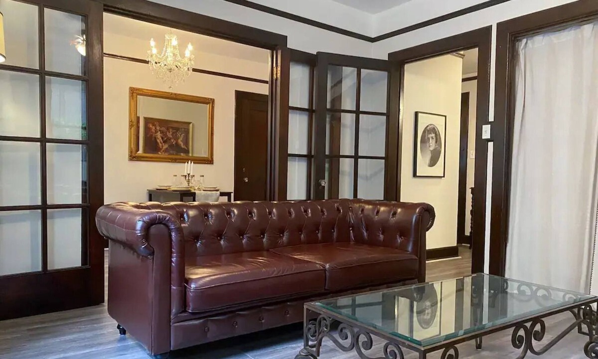 East Village Condo | 1920'S ANTIQUE FLAT - DOWNTOWN, ACROSS FROM OCEAN/CONVENTION CENTER