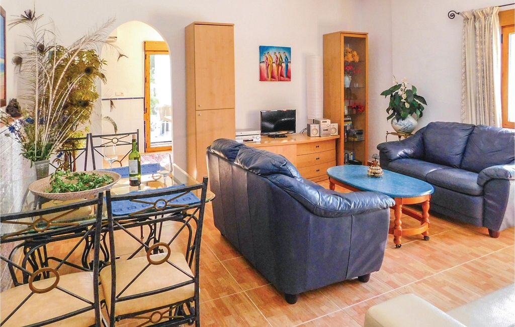 Orihuela Apartment | 2 bedroom accommodation in Torremendo