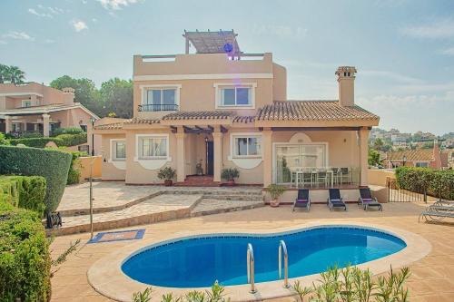 Atamaria Villa | 3 Bed House - Sleeps 6 - Pool - Garden - Parking