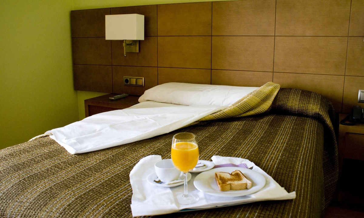 Castillejos Hotel | 4C Puerta Europa