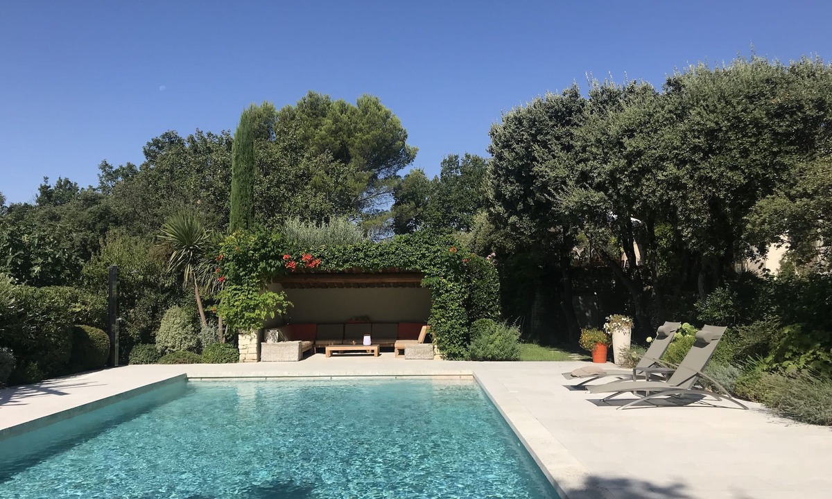 Cabrieres-d'Avignon House | A villa with private pool and beautiful garden in the Golden Triangle.