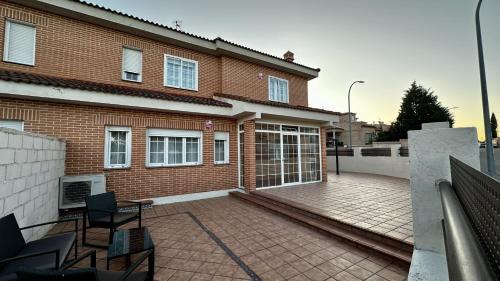 Arges House | AMANECER ZEN