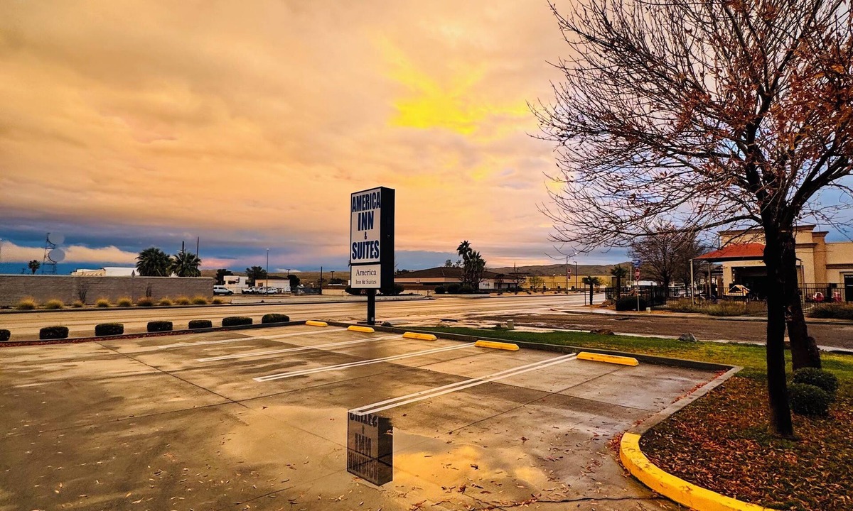 Ridgecrest Hotel | America Inn & Suites