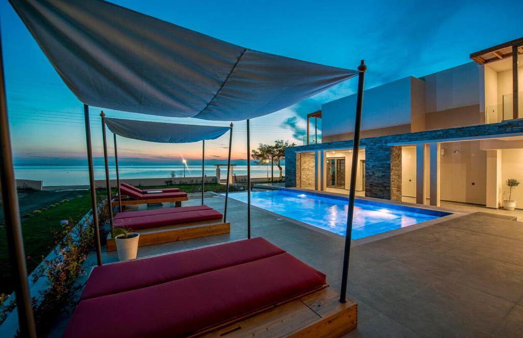 Paradhisos Hotel | Amyntas Seafront Hotel - Adults Only