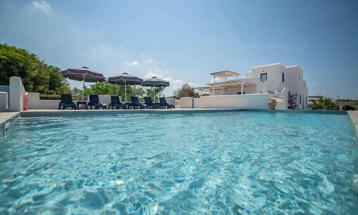 Mikri Vigla Villa | An extraordinary seaside house with pool.