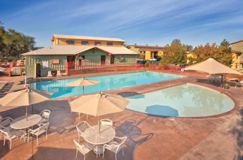 Angels Camp House | Angels Camp Resort Three 2BR Suites