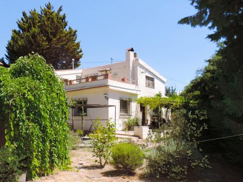 Viznar House | Apartamento con jardín y aparcamiento en Viznar, junto a Granada