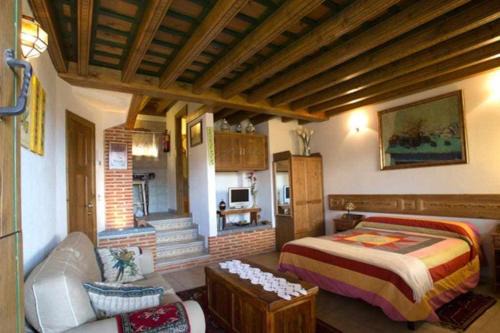 Cabezas Bajas Apartment | Apartamento rural El Pastor es un estudio con gran ventanal a Gredos