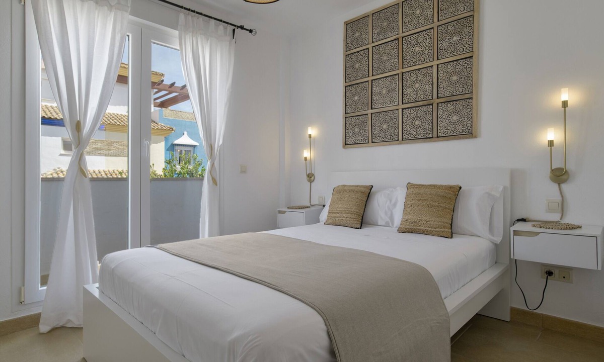 Zahara de los Atunes House | Apartment 'El Refugio Del Mar' with Balcony, Wi-Fi and Air Conditioning