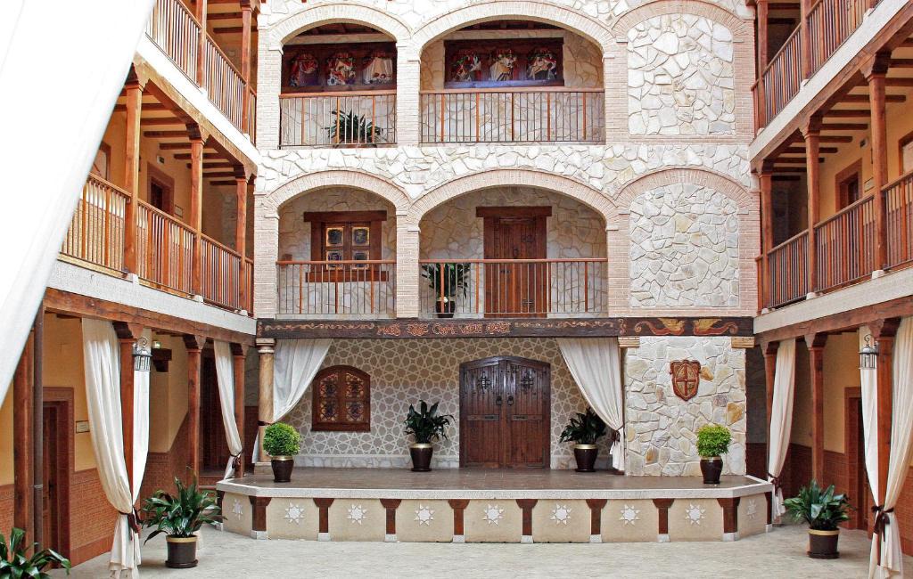 Hervas Apartment | Aptos La Platea - Piscinas - Actividades Diarias - Pistas Deportivas