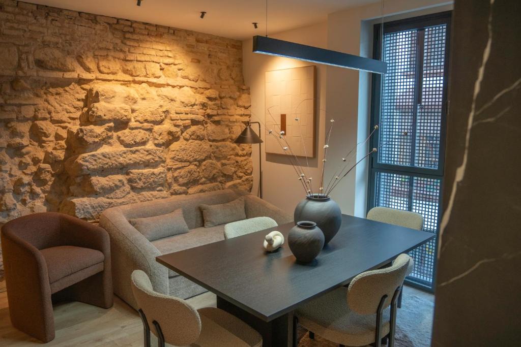 La Catedral Apartment | AT Puerta Piscatoria
