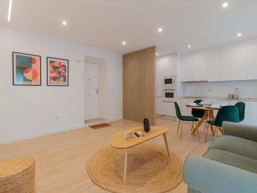Santiago Apartment | Balcones de San Pedro