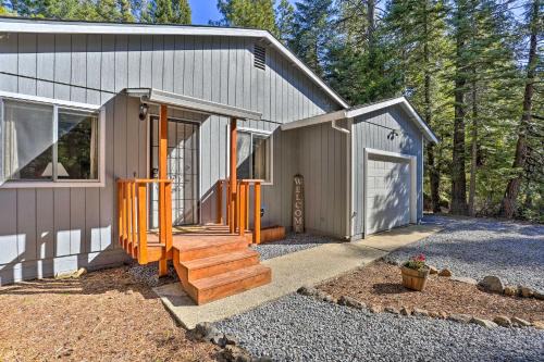 Shingletown House | Base Camp Lassen Home 13 Mi to Volcanic Nat'l Park