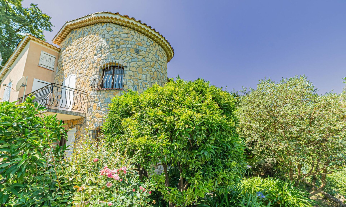 Le Bar-sur-Loup Apartment | BEAUTIFUL ACCOMODATION ON AGRITOURISME NEAR NICE ANTIBES CANNES