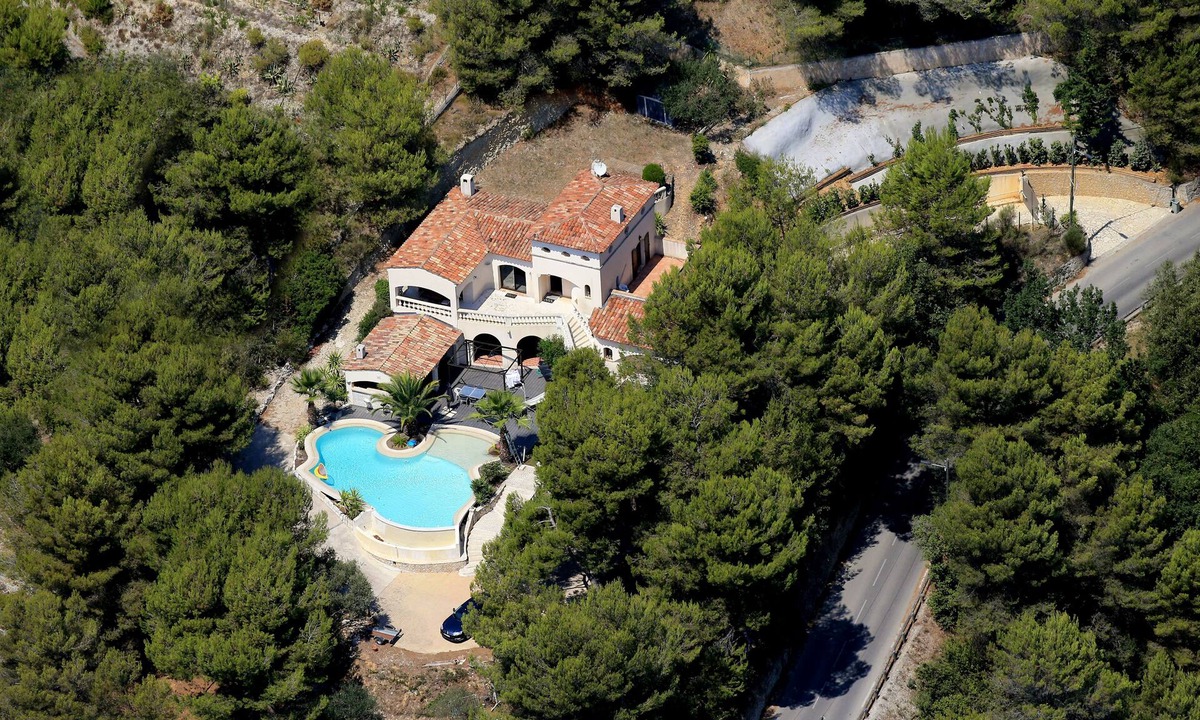 Aspremont House | Beautiful Villa 9 People Aspremont