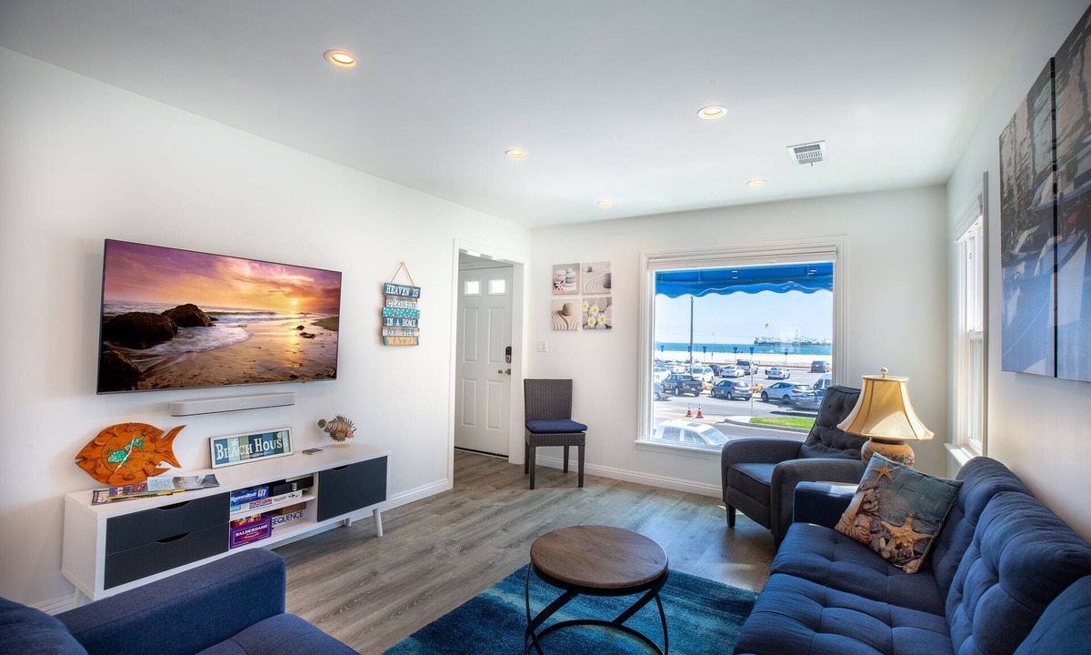 Belmont Shore House | Belmont Shore Beach Stays for 31+ nights - Lowest daily rate for beachfront