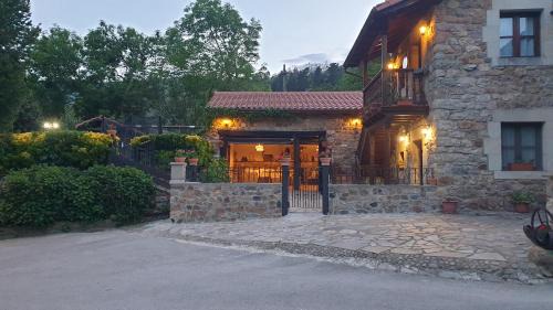 Valle de Cabuerniga House | Casa Caborzal