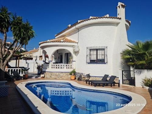 Quesada Villa | casa des loups