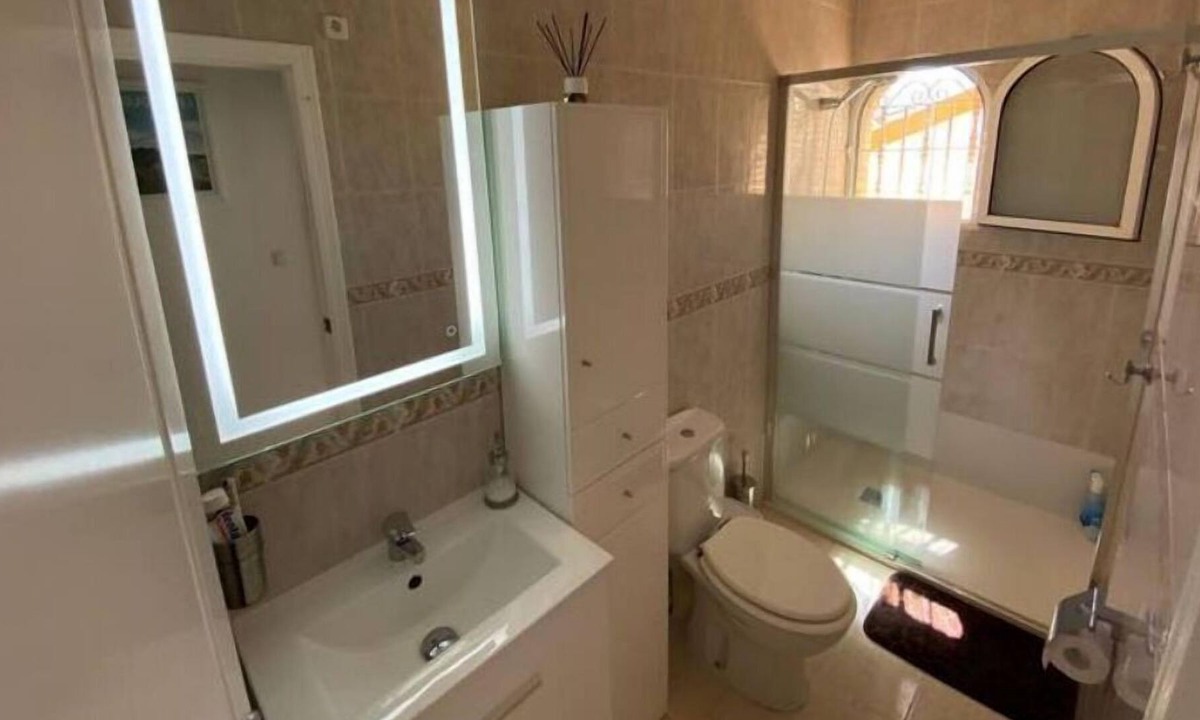 Pinar de Campoverde House | Casa Mariposa