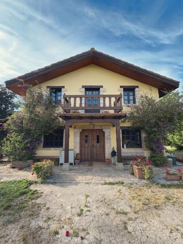 La Cavada Bed & Breakfast | Casa Val de Vida
