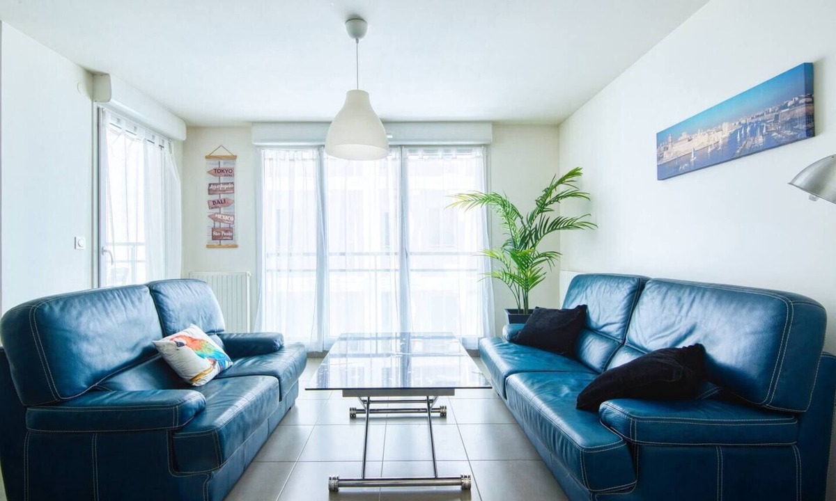 Le Pharo Apartment | CATALANS · Super T2 Climatisé avec Balcon à pied p