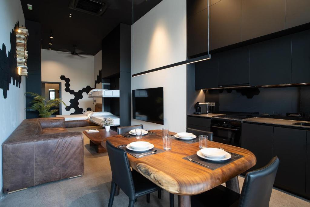 Les Tendetes Apartment | Central loft 60 m2 ideal for small families