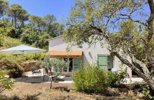 Pierrefeu-du-Var House | Chambres d'hôtes au temps des cerises