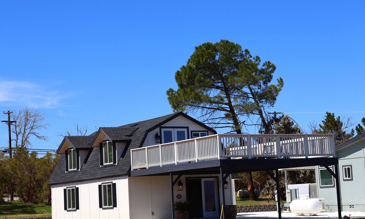 Anza House | Charming 2-bedroom Barndominium in Anza with AC, WiFi. Enjoyable getaway