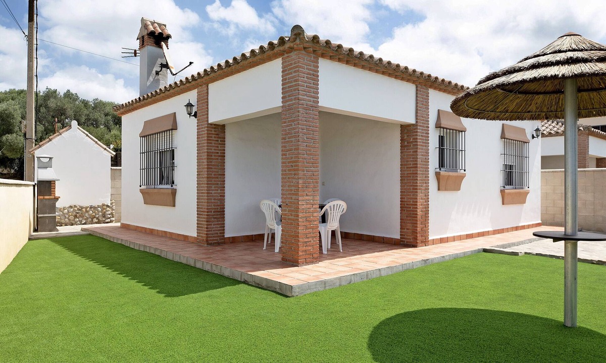 Los Canos de Meca House | Charming Casita Torre de Meca 1 with Terrace, Garden and Wi-Fi