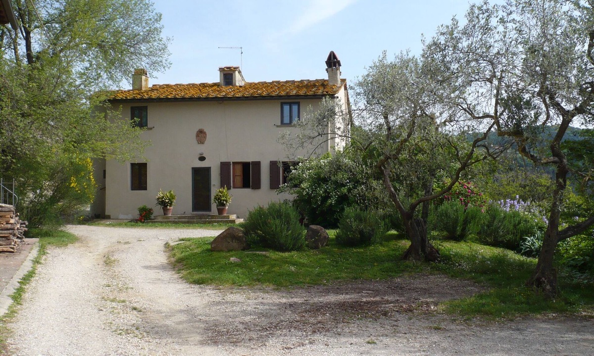 Scandicci House | Charming centuries old farmhouse with a pool ans large semi-covered terrace