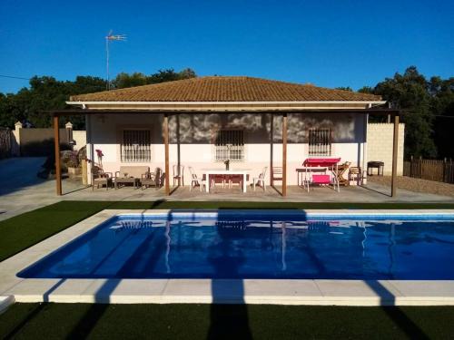 Almodovar del Rio Ski Chalet | Charming chalet in Almodóvar del Río with private pool