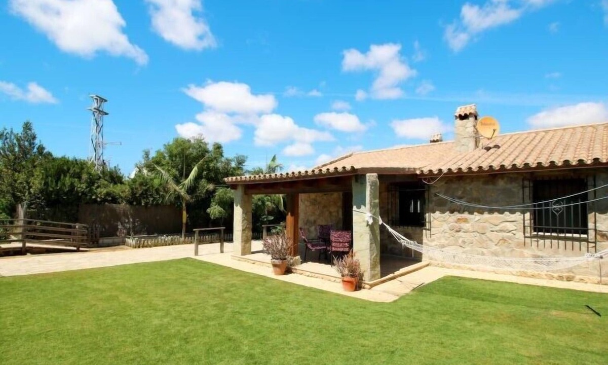 Conil de la Frontera Villa | Charming Conil de la Frontera Villa | De Piedra | 2 bedrooms | Private Pool