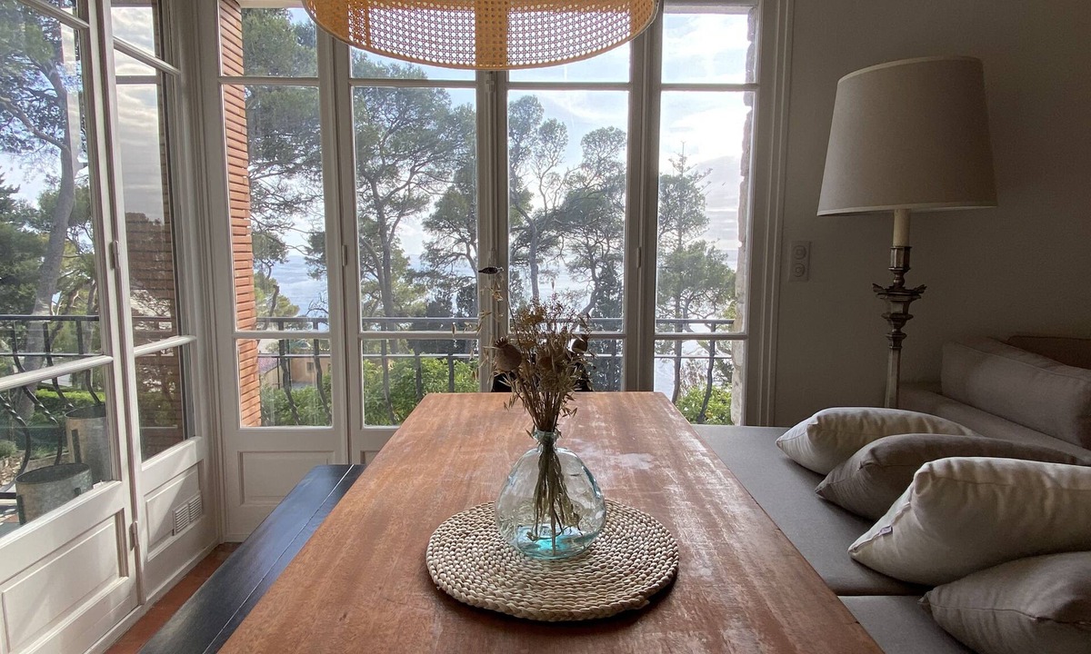 Cap-Ferrat Villa | CHARMING MEDITERRANEAN VILLA WITH SEA VIEW