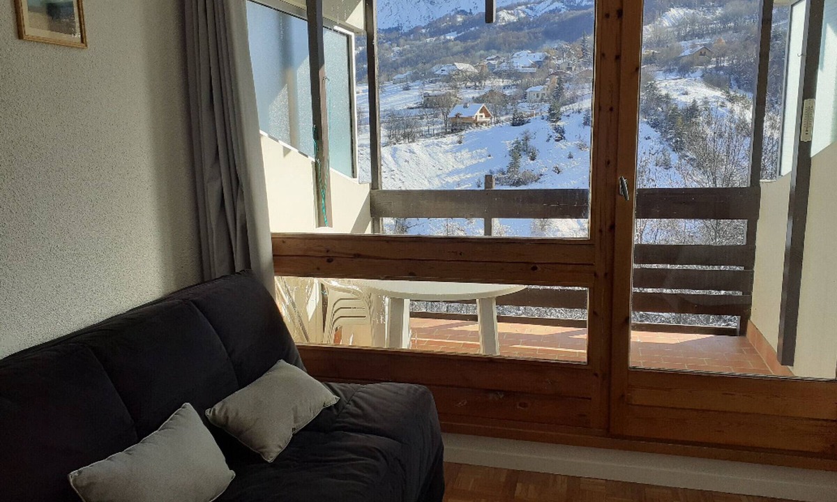 Le Sauze Apartment | Charming studio for 4 in Sauze with balcony and parking