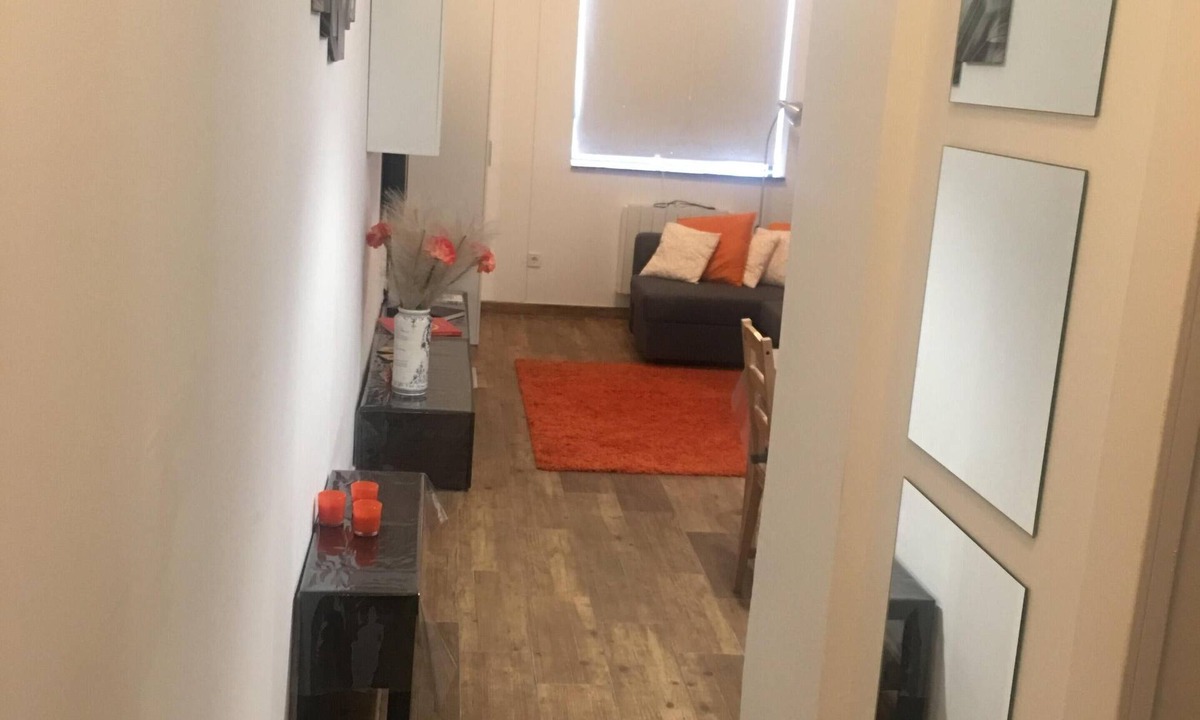 El Viso Apartment | Charming studio with loft bedroom for rent in El Viso