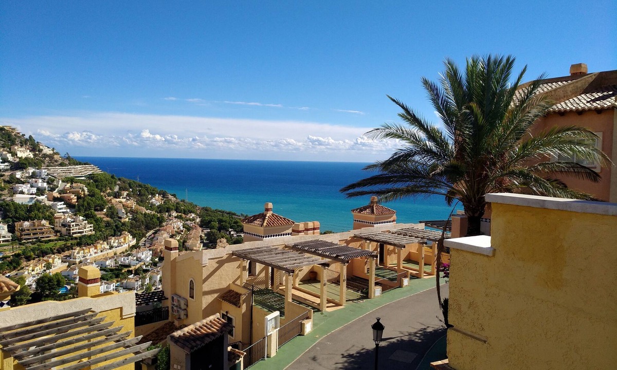 Altea la Vella Villa | Comfortable villa with sea and mountain view for 5 people. WIFI and garage.
