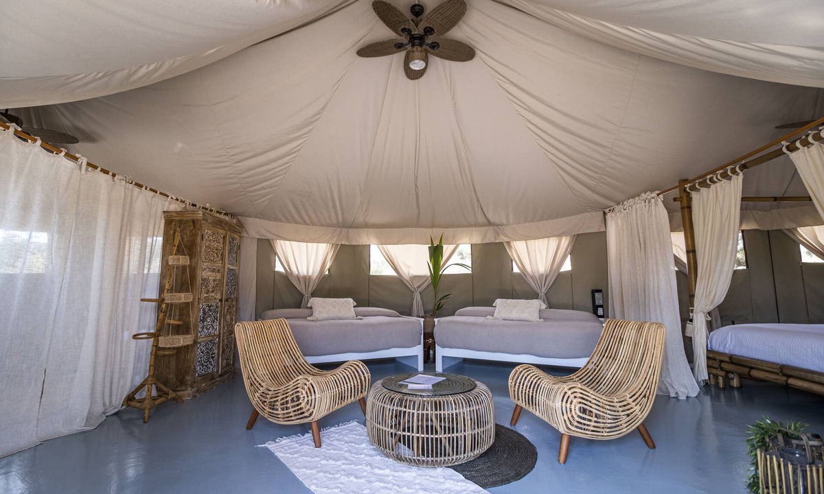 Velada Cabin | Continental Tent | El Toril Glamping Experience