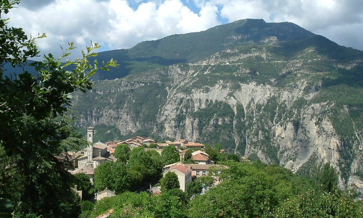 Clans Apartment | Cosy, quiet accommodation in the hinterland of Nice