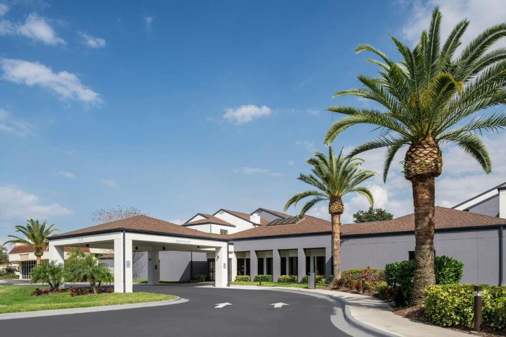 Airport North Hotel | Courtyard by Marriott Orlando Airport