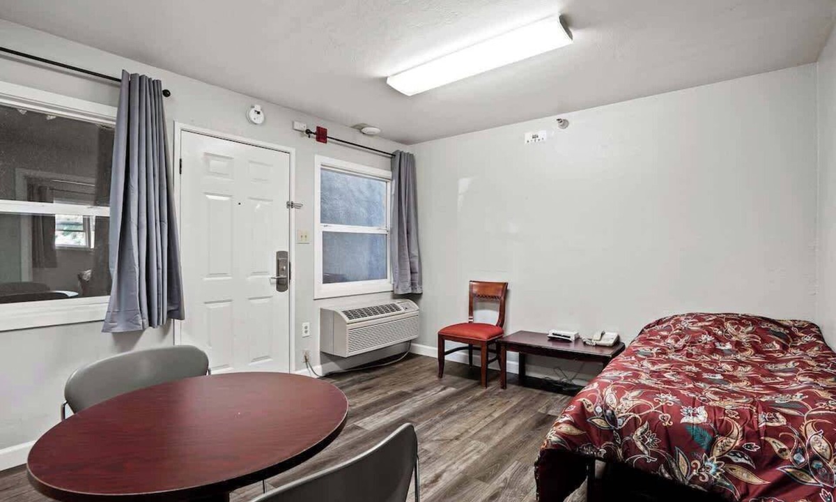 Fremont Apartment | (Cozy studio, 2BED, 1BA, w/ kitchen)