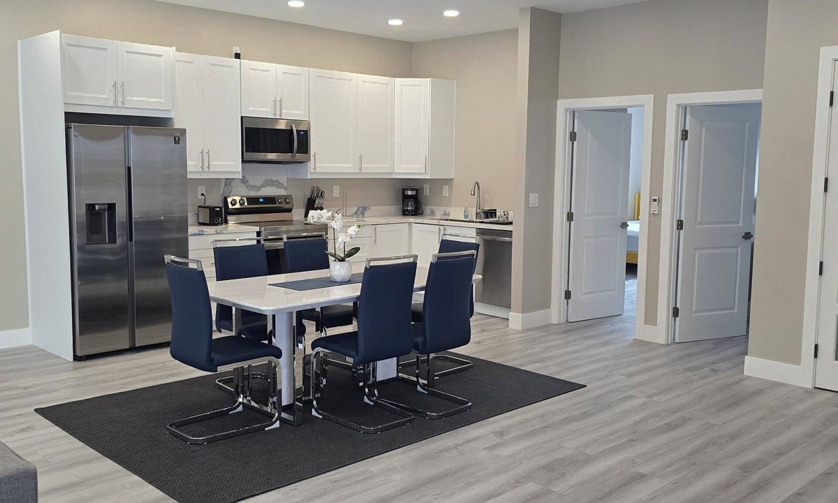 Pacific Grove Condo | Downtown Hideaway: City Meets Nature Lic#0491