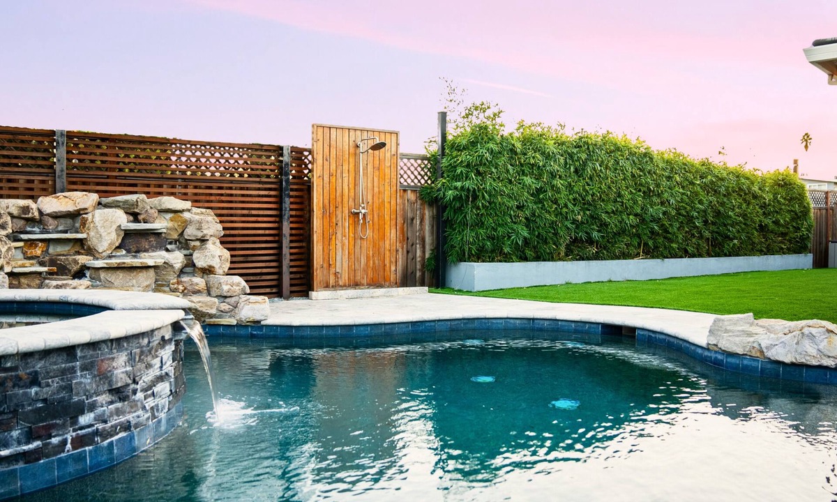 San Tomas House | Dreamy Luxe Pool Retreat - 3BR in Urban Campbell