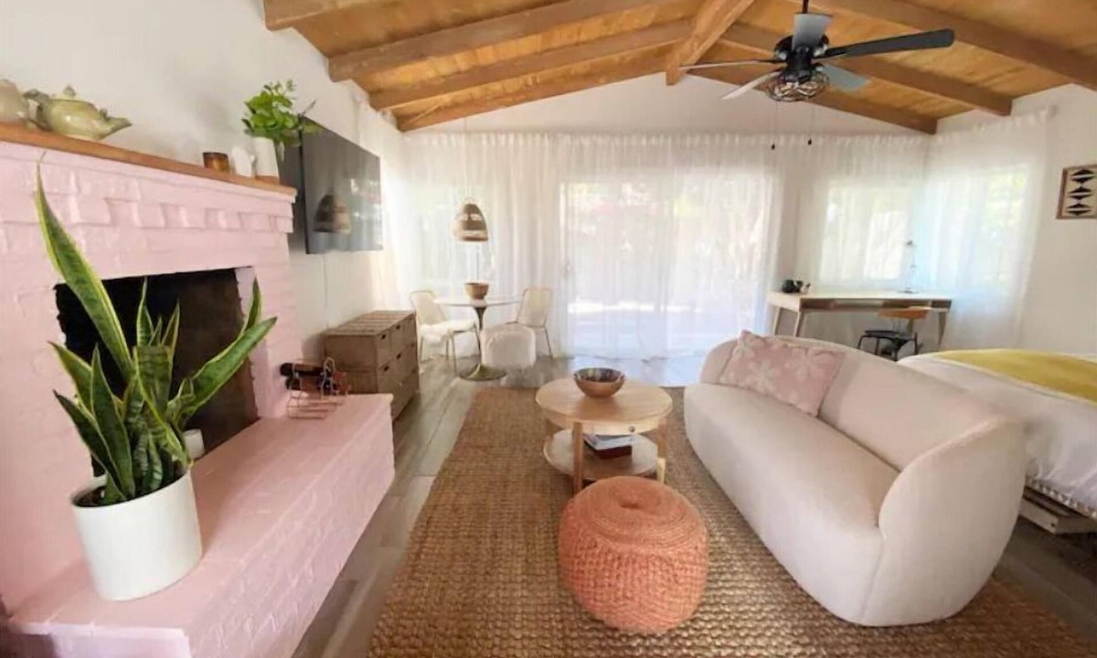 Baristo House | Dreamy Palm Springs studio getaway