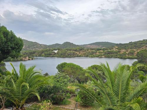 Las Jaras House | El Lago la Encantada ! PISCINA mas CAMPO DE TENIS !