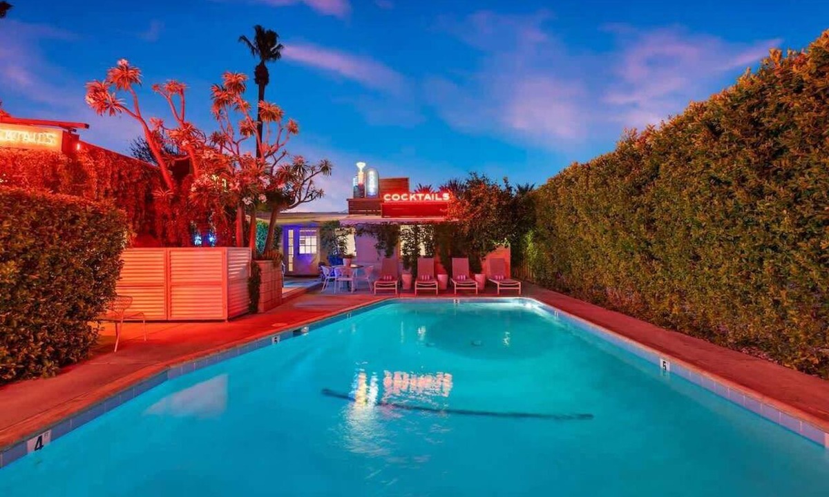 Tahquitz River Estates Apartment | El Mirador; Unit E