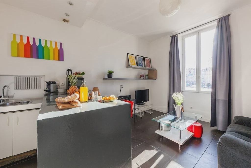 La Castellane Apartment | Exceptional situation! Place Castellane - In the heart of Marseille