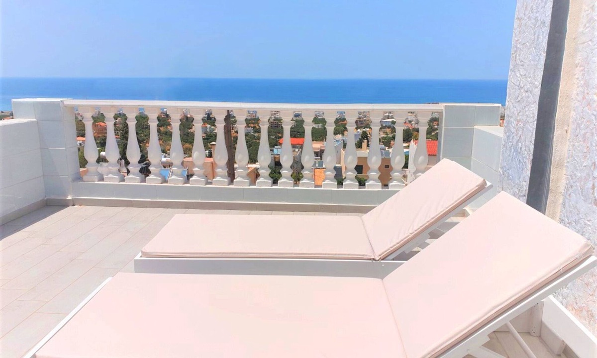 Piskopiano Apartment | Executive Junior Suite with Balcony Full View