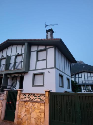 Castro Urdiales House | Explora Playas Cantabria
