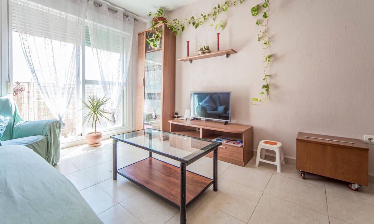 Burriana Apartment | Explore the Spanish coast from your functional vacation rental.